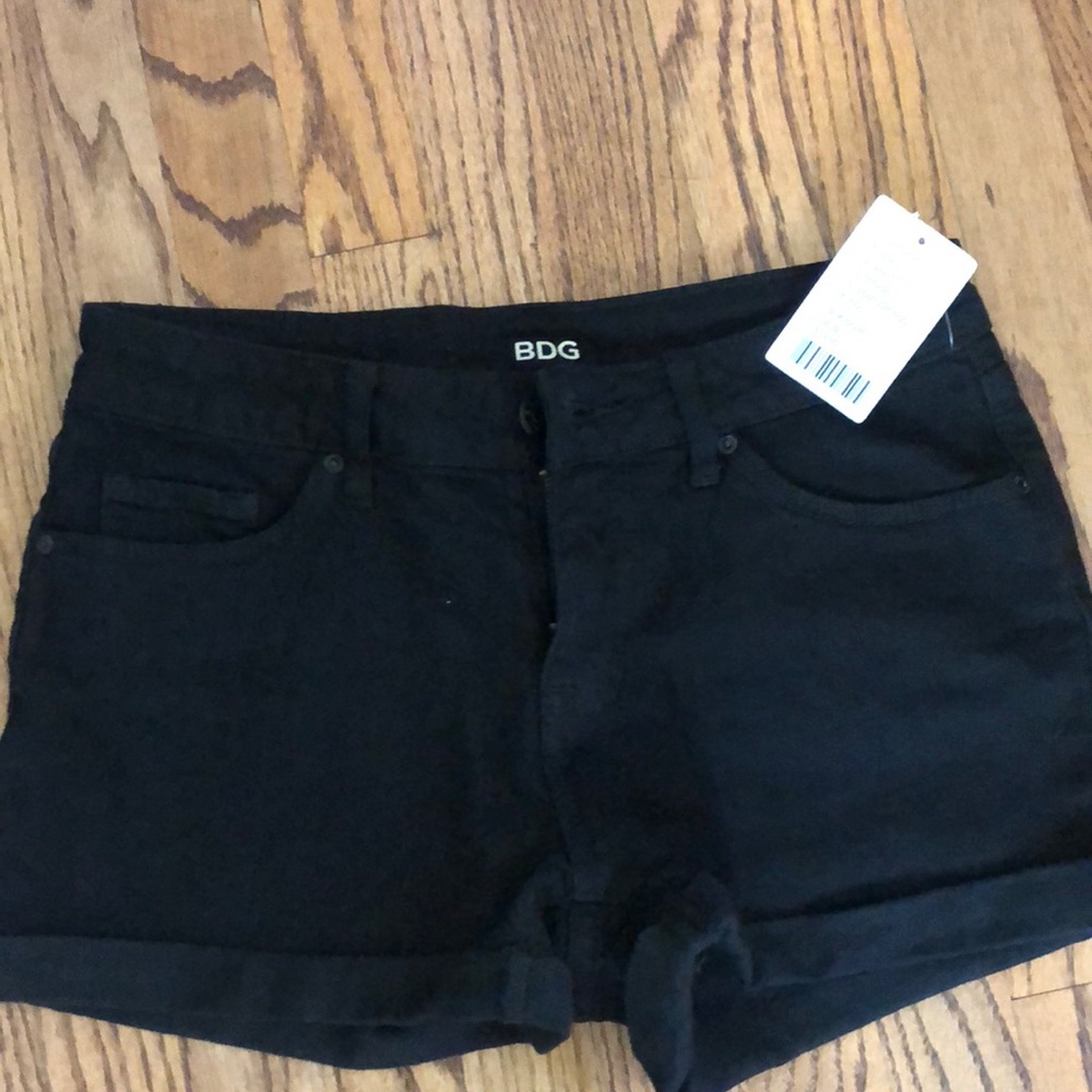 Brand new BDG mid rise black shorts